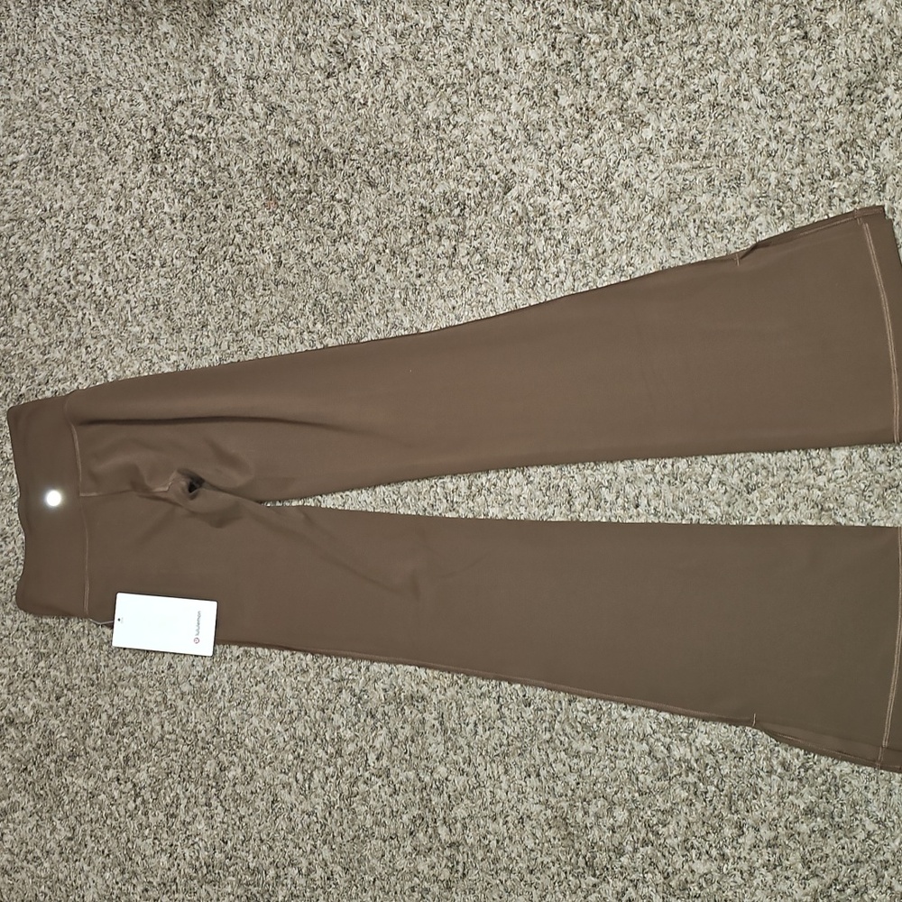 Lululemon Nwts Sz 2 Groove HR Split Hem Flare- NULU! JAVA!! 32.5 Inseam!!